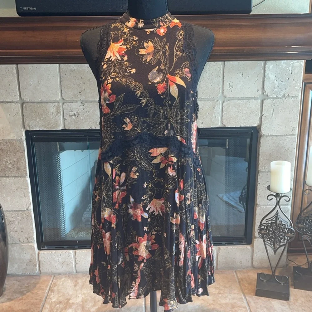Free People Floral Mini With Lace Details